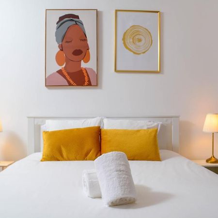 Travel & Live Marques Apartments Porto Bagian luar foto